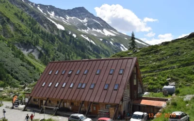 Cabane Du Combal (1968m), Courmayeur – Italie