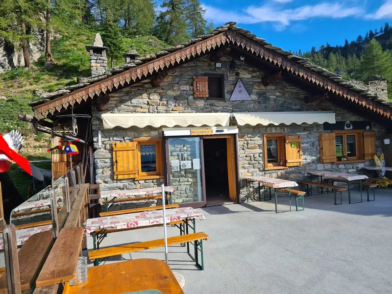 Gite Le Randonneur Du Mont Blanc (1900m), Courmayeur - Italie